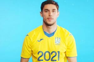 Участники съемок были одеты в футболки сборной