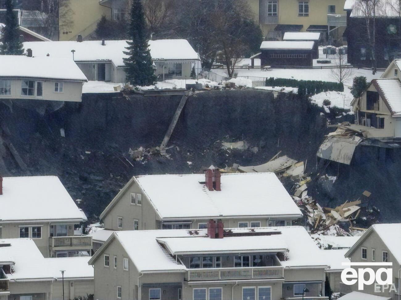 Обвал затронул 14 адресов