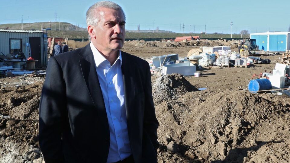 Аксенов: Опреснительные установки будут строиться российскими компаниями