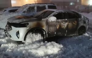 За деякими даними, загоряння відбувається в задній частині машин