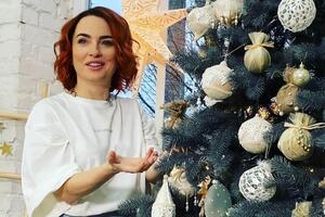 Булитко начиняет яйца авокадо и орехами