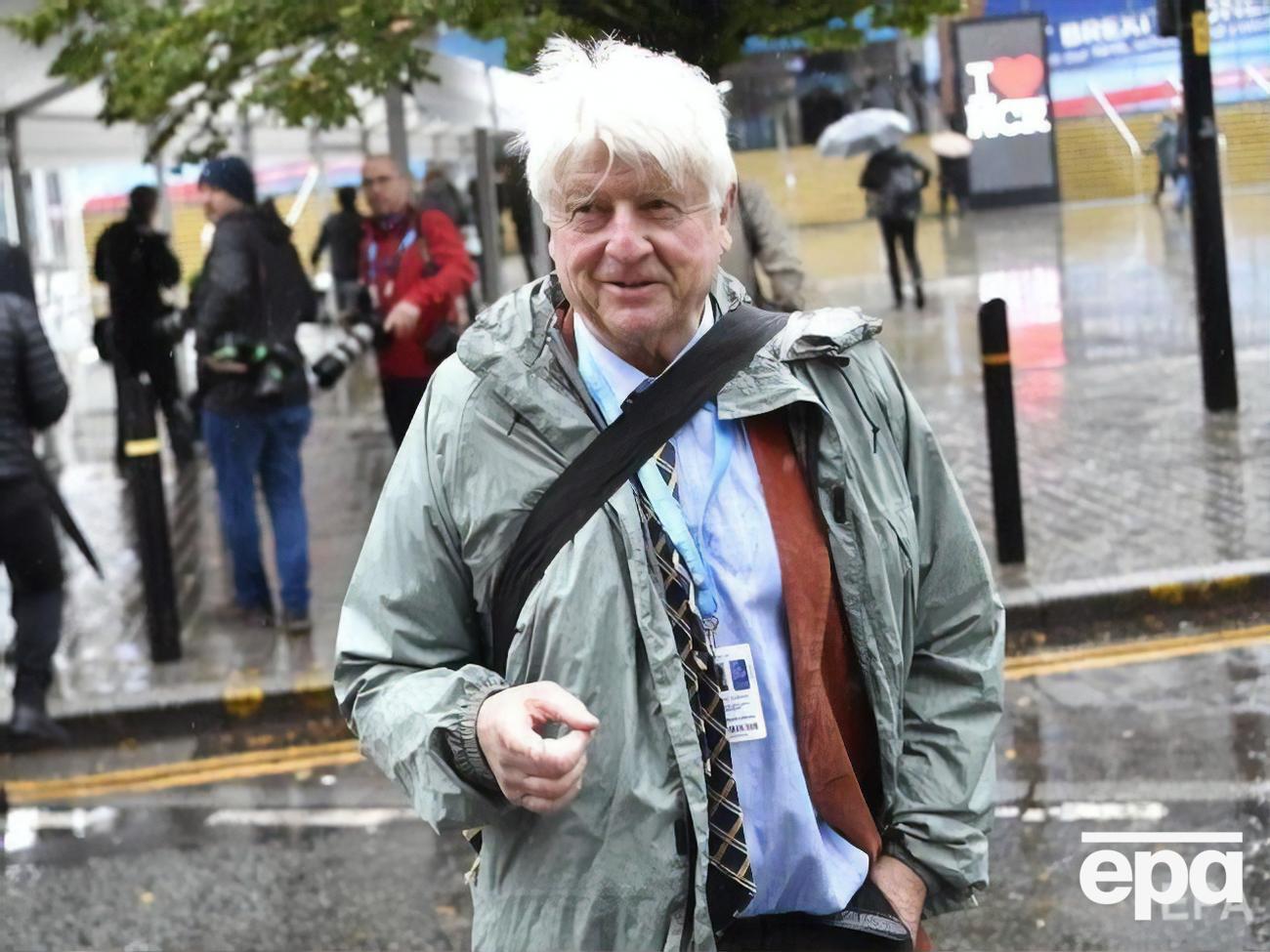 Стэнли Джонсон пояснил, что его мать была наполовину француженка