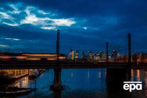 Комендантский час в Париже действует с 20.00