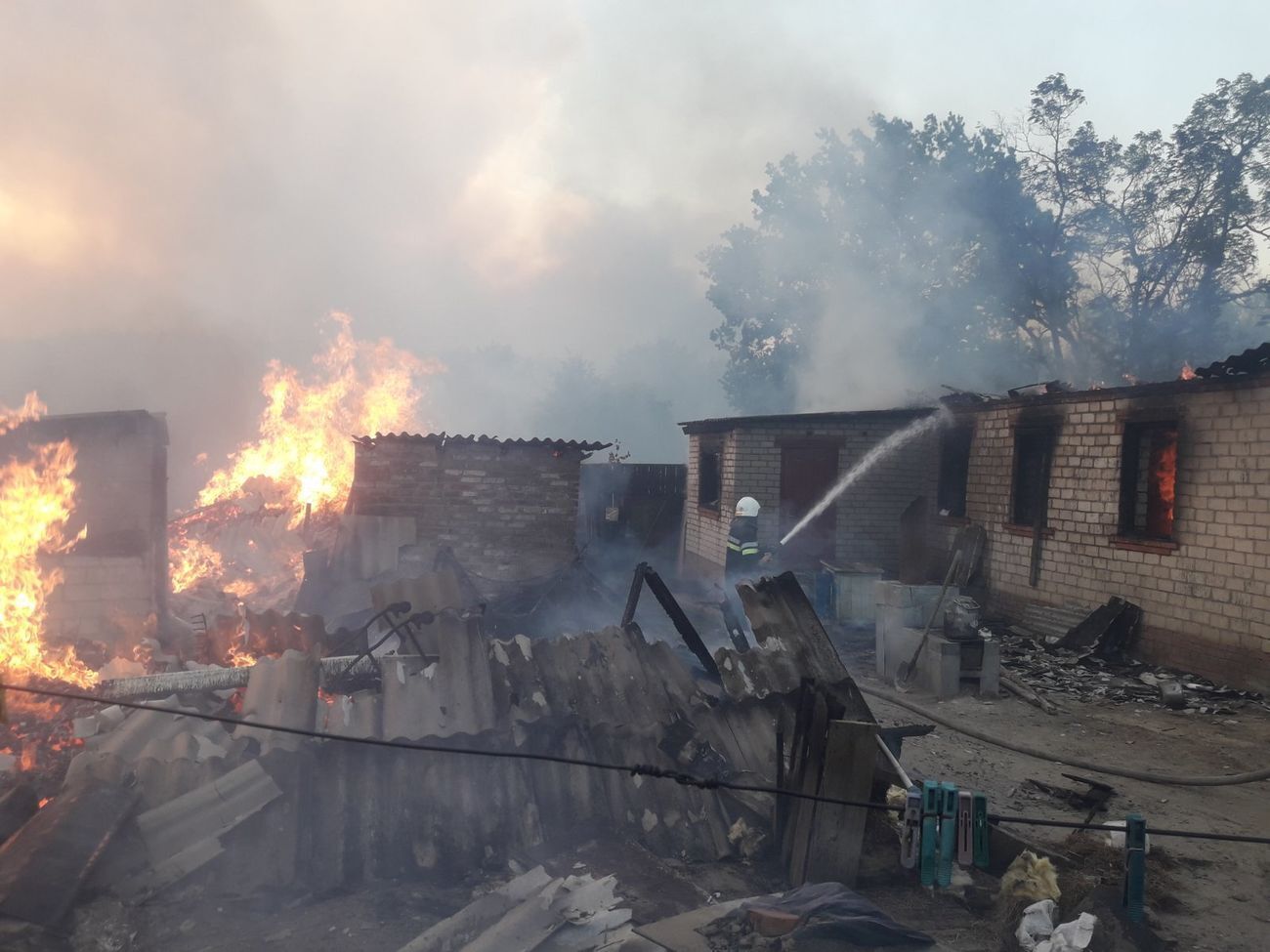 Під час пожеж у Дворічанському районі було знищено 25 будинків