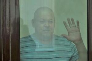 Муратову 63 года, он инвалид третьей группы