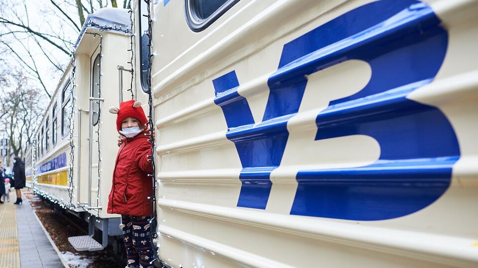 "Укрзалізниця" призначила два додаткові поїзди до свят