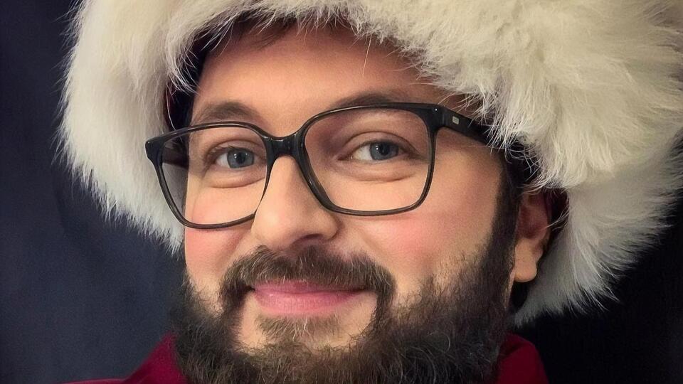 Dzidzio в новому кліпі став Дідом Морозом