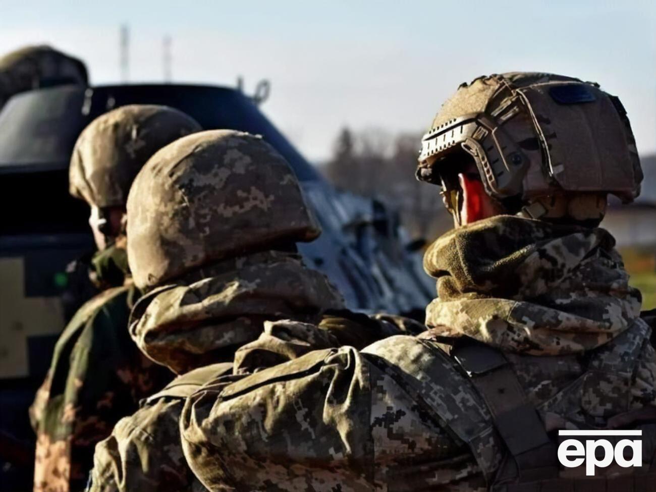 Раненный военнослужащий находится в лечебном учреждении