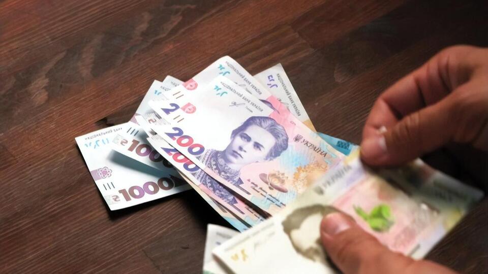 Деньги из COVID-фонда направят на одноразовые выплаты предпринимателям