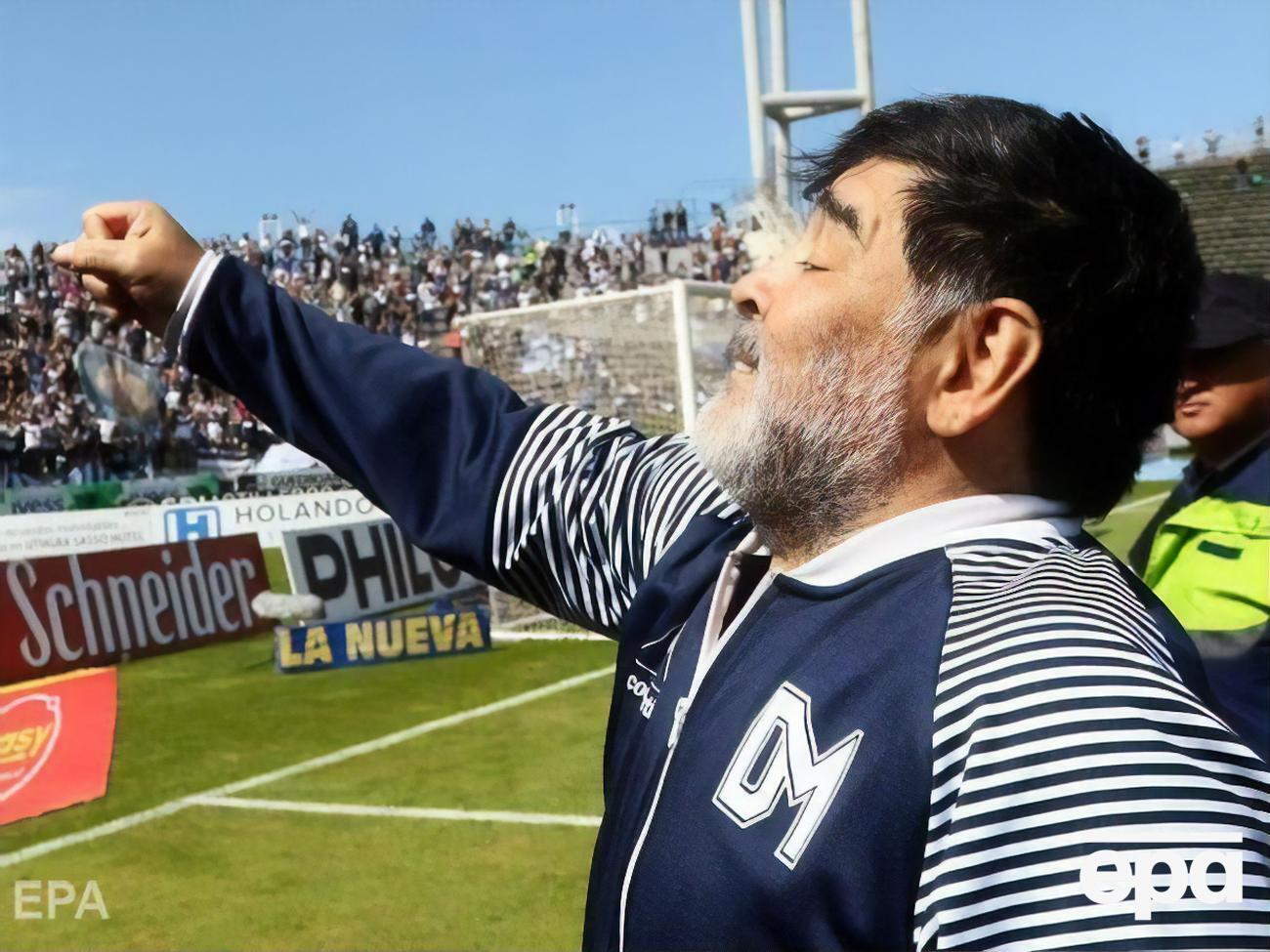 Марадона семь лет играл за "Наполи"