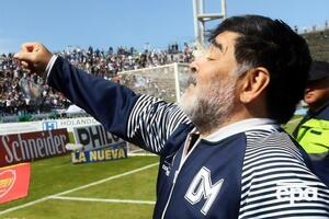 Марадона семь лет играл за "Наполи"