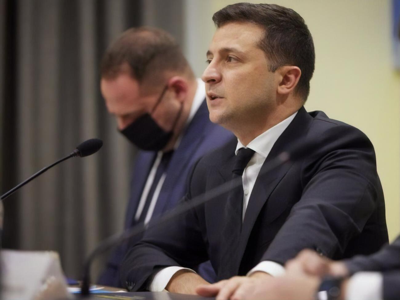 У Єрмака й Зеленського 24 радники на двох, зазначили у КВУ