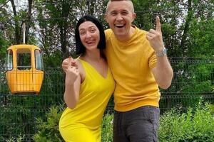 13 жовтня Бабкін повідомив, що у його дружини вкрали сторінку в Instagram