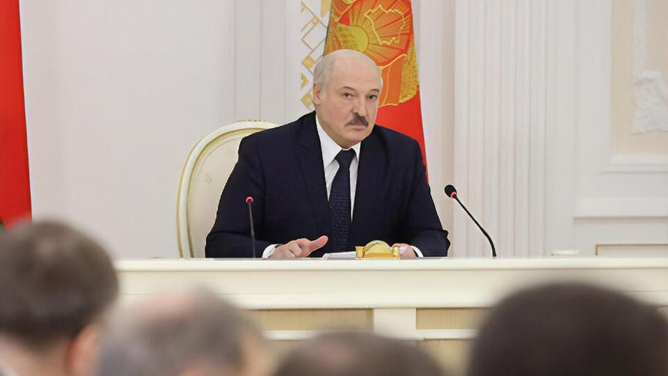 Лукашенко вважає, що остаточне рішення про підписання закону ухвалює глава держави