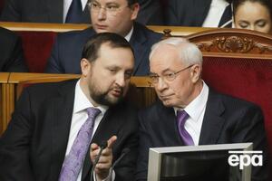 Арбузов (слева) был вице-премьером в правительстве Азарова (справа)