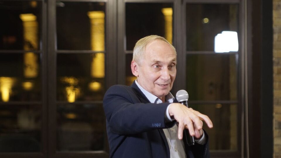 Козловский: Мы уже в возрасте, мне 66 лет, жене – за 60. Никакой перспективы. Все там осталось, в Донецке