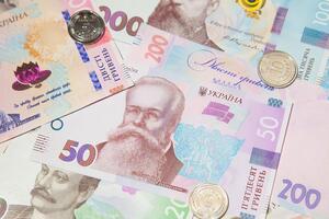 НБУ встановив курс валют на 8 грудня