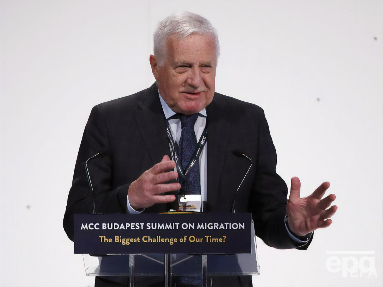 Клаус, за даними ЗМІ, повинен заплатити 3 тис. крон штрафу