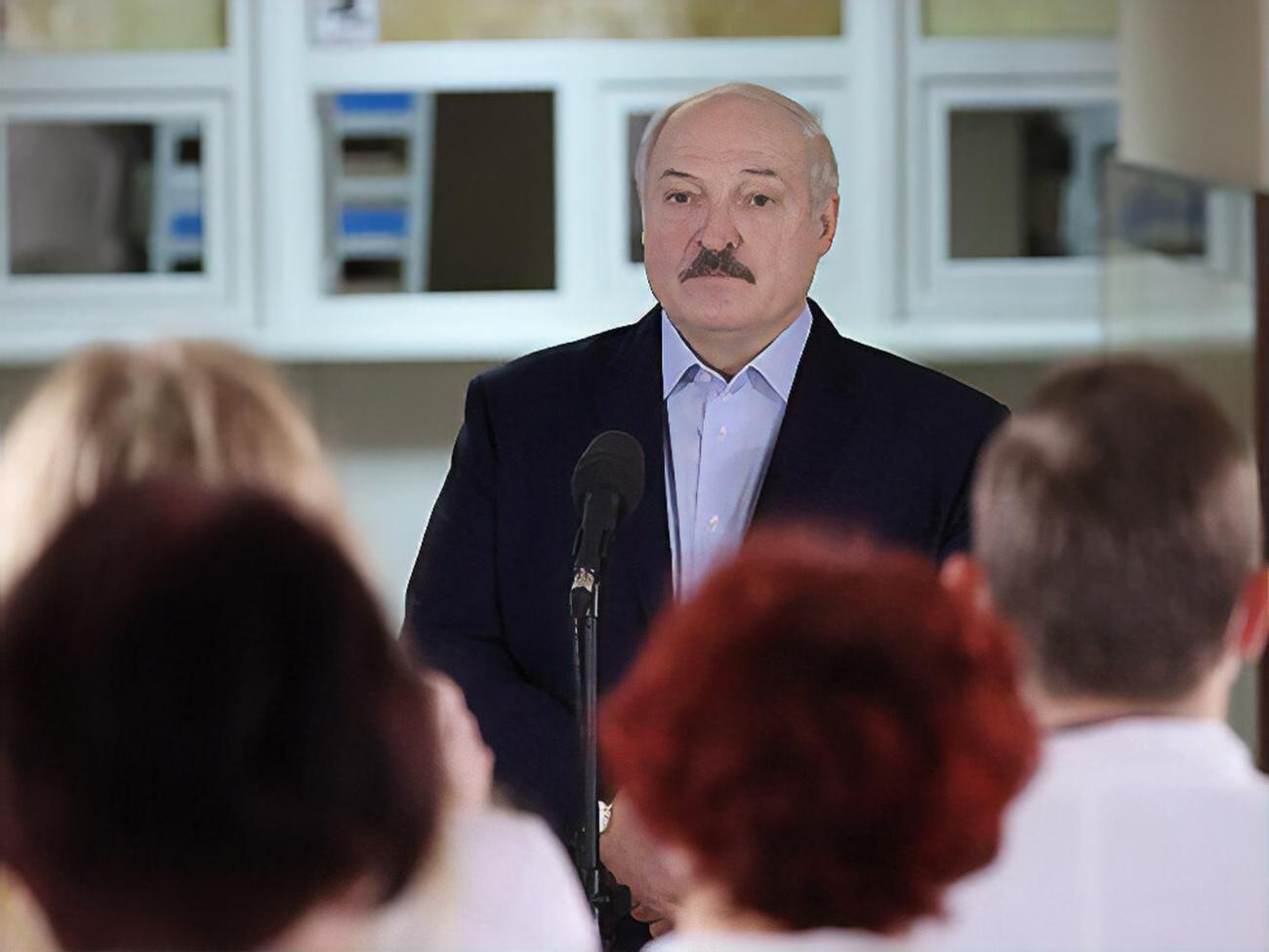 Лукашенко: Якщо ти будуєш справедливу політику, нікому непотрібен будеш, ти будеш ворогом