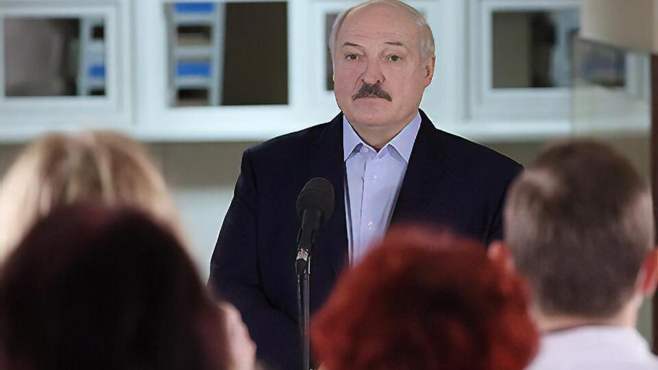 Лукашенко: Якщо ти будуєш справедливу політику, нікому непотрібен будеш, ти будеш ворогом