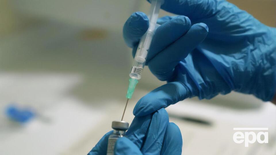 В тестировании вакцины Pfizer принимало участие более 43,4 тыс. человек