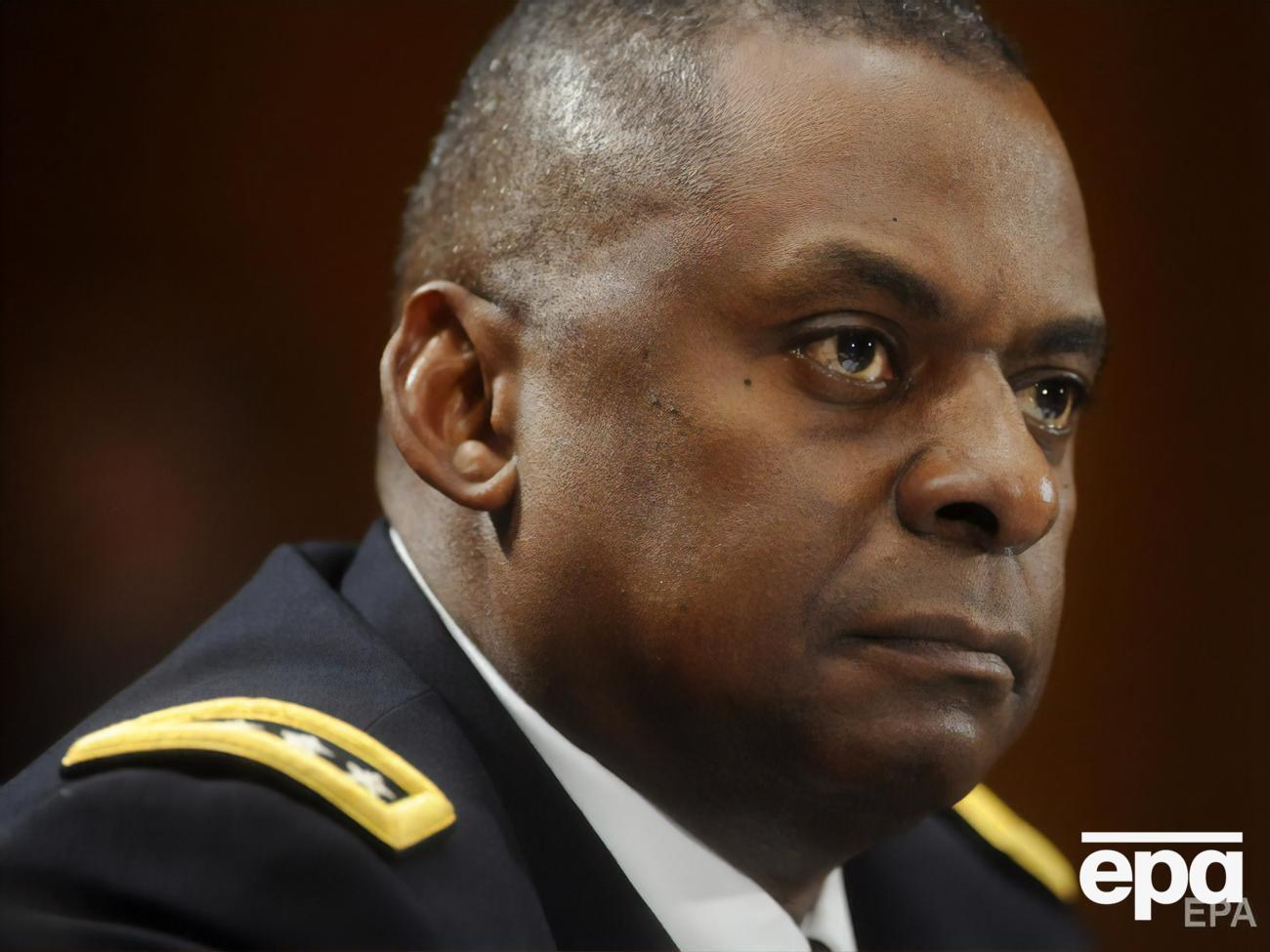 В 2013&ndash;2016 годах Остин руководил центральным командованием вооруженных сил Соединенных Штатов в Ираке и Афганистане