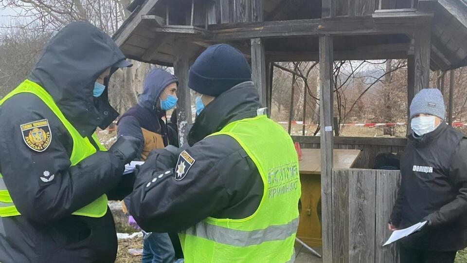 Криминального авторитета ранили в грудь