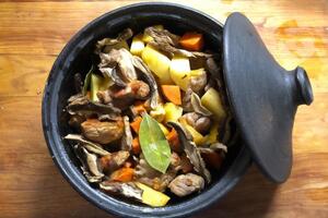 Печеня має пектися щонайменше годину