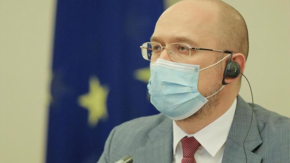 Шмигаль назвав жорсткий карантин "зимовими канікулами заради безпеки"