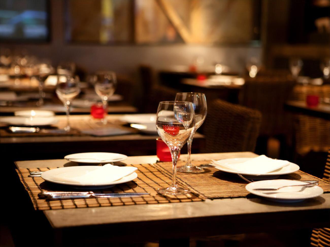 Заведениям общественного питания разрешили работать&nbsp;до 1.00