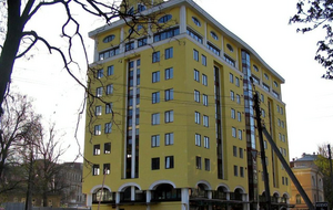 За рішенням суду, нерухомість у центрі Полтави, Харкова, Києва та Кривого Рогу, що належала банку, передали АРМА