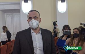 Фукс: Лікарі Кернеса не відпускають