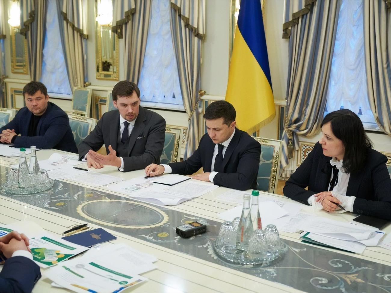 Зеленський: Заслухав звіт про зменшення сум у грудневих платіжках за теплопостачання