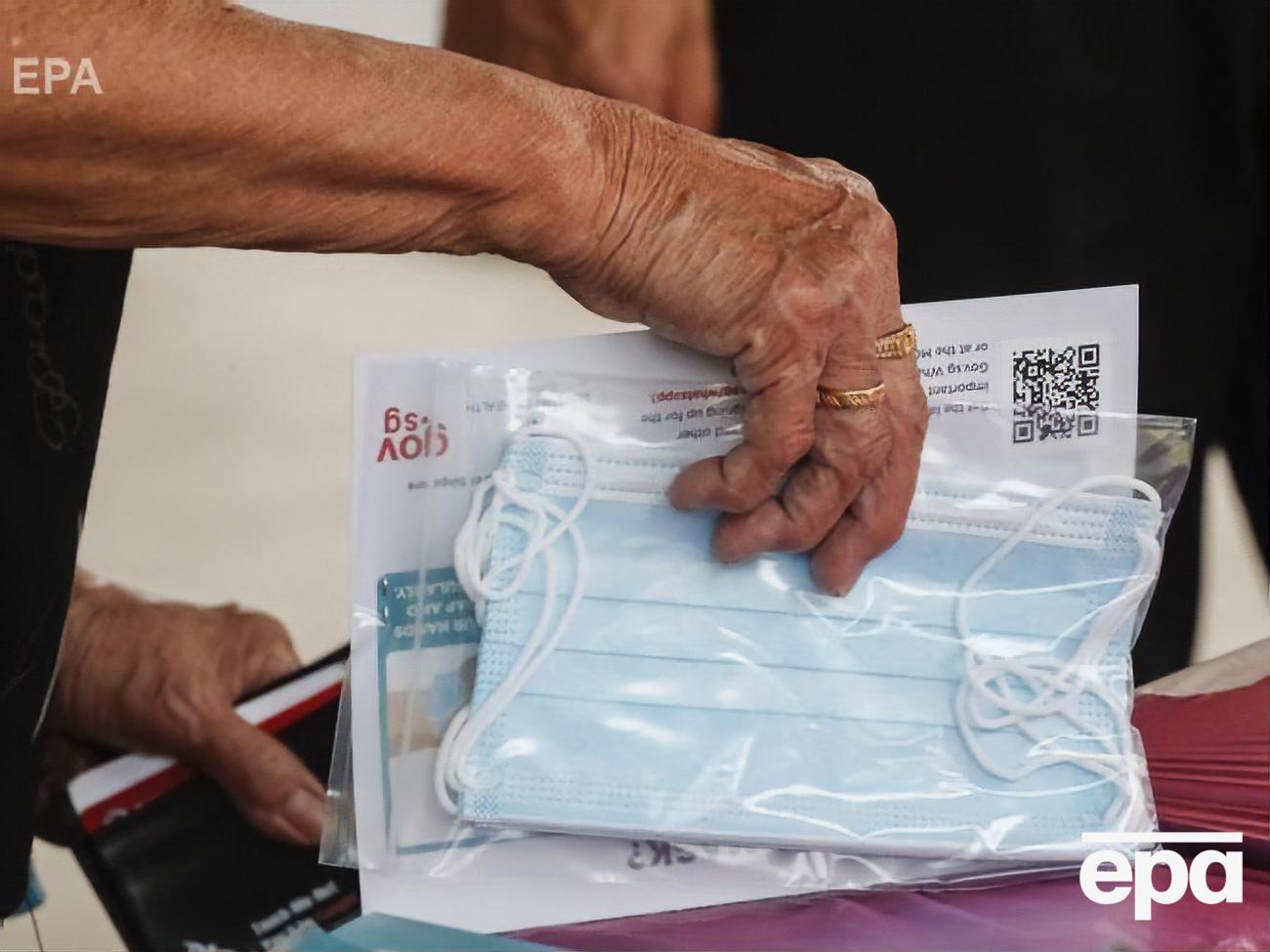 У Китаї кількість хворих досягла майже 12 тис. осіб