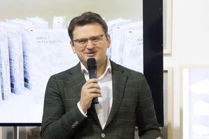 Кулеба: Будем работать над мобилизацией достаточного количества международной поддержки для решения проблем на Донбассе
