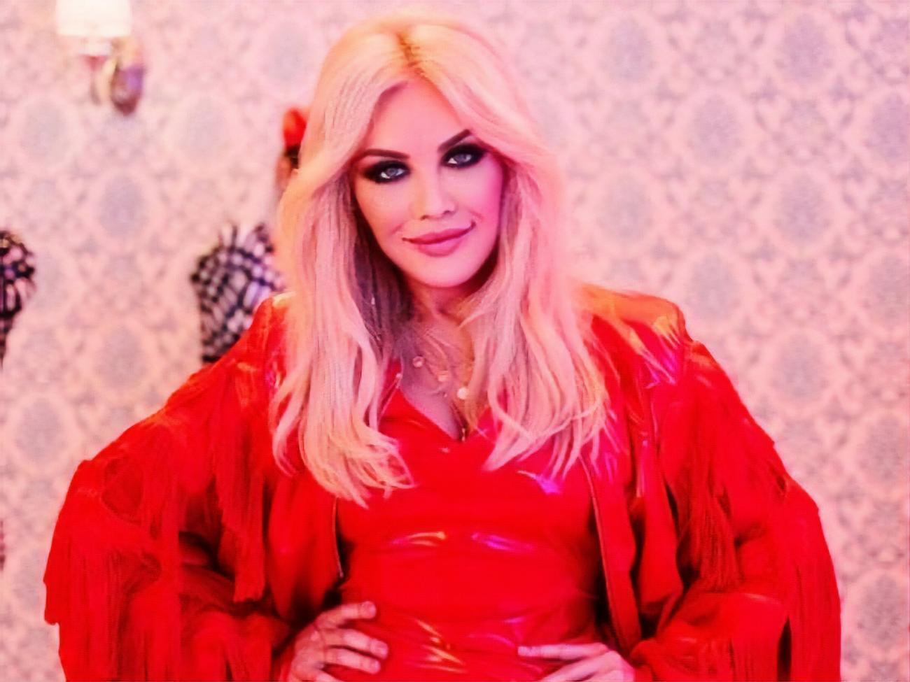 Повалий:&nbsp;Пылай! Пой! Люби! Отдавай любовь!