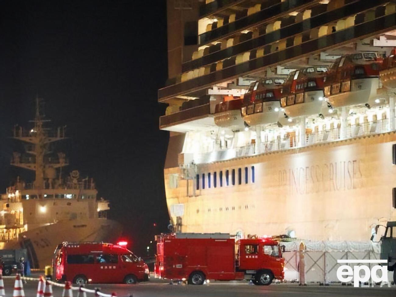 Усього на борту Diamond Princess перебуває 3,7 тис. осіб, зараження 130 з них підтвердила експертиза