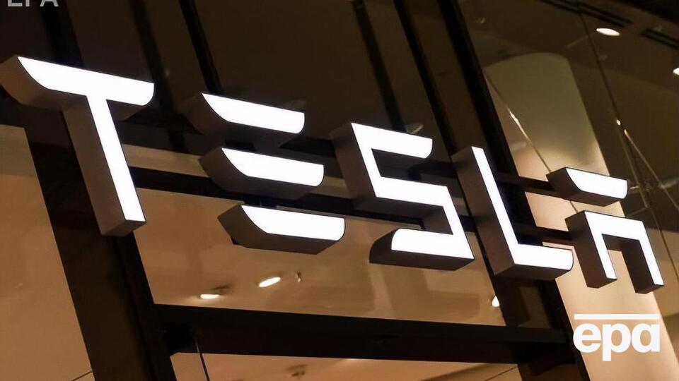 Шанхайська фабрика Tesla з 10 лютого відновила роботу
