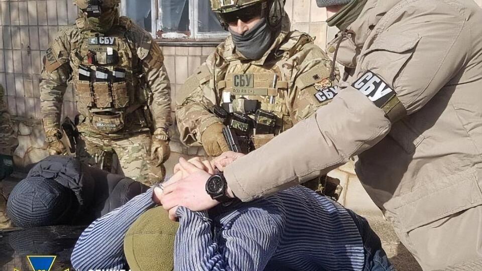 Заказчика задержали, когда "киллер" отчитывался ему о преступлении, рассказали в СБУ