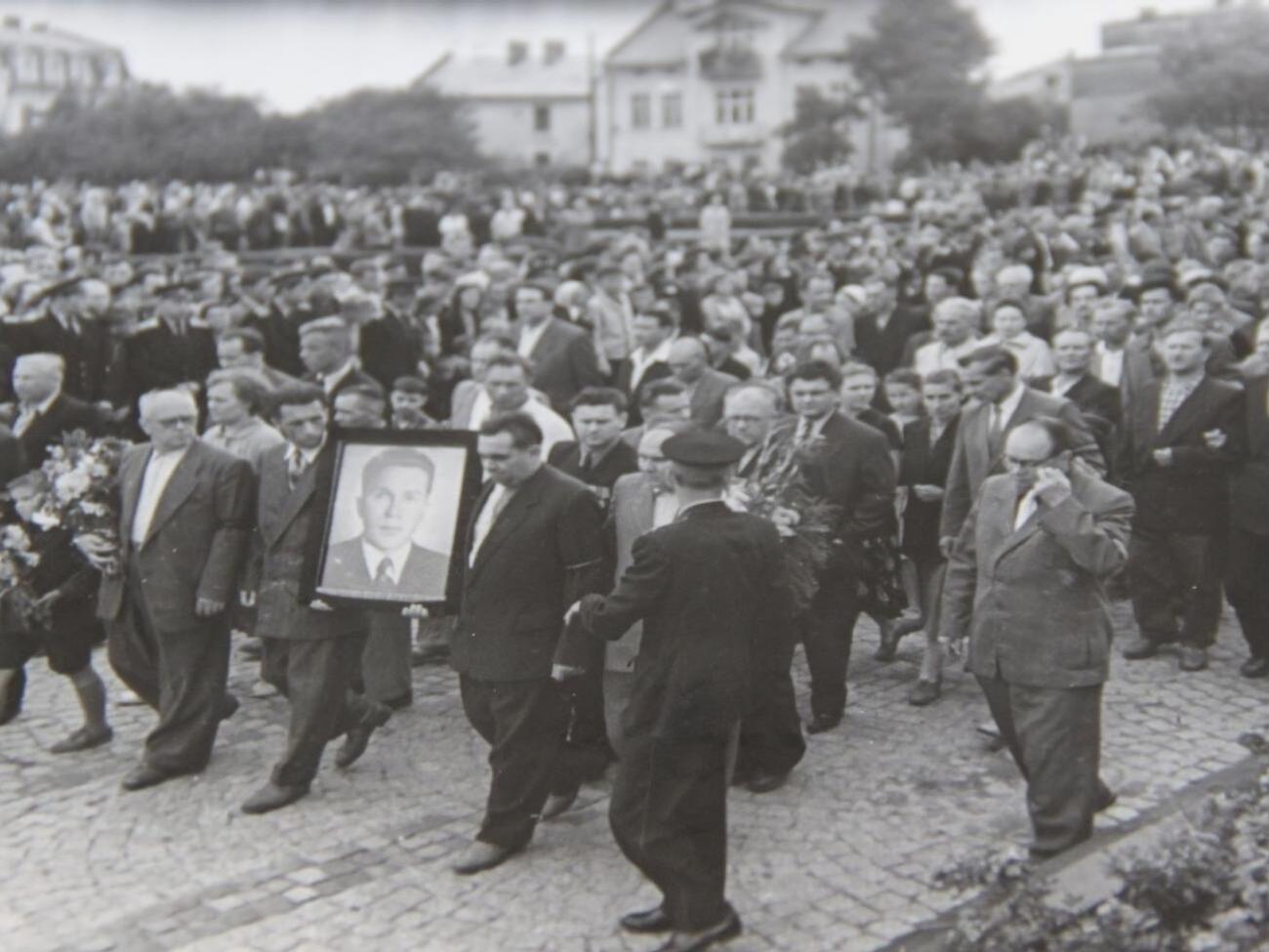 27 июля 1960 года. Церемония перезахоронения Кузнецова во Львове
