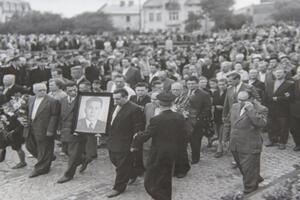 27 июля 1960 года. Церемония перезахоронения Кузнецова во Львове