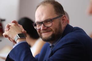 Бородянський: Питанням гастролей наших артистів за кордоном я не займався