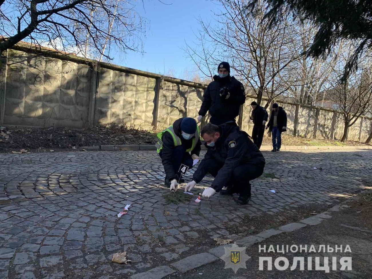 В результате стрельбы в Мукачево 7 февраля пострадало два человека