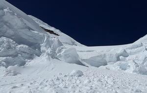 У районі вершини Тетнульді зійшло відразу дві лавини