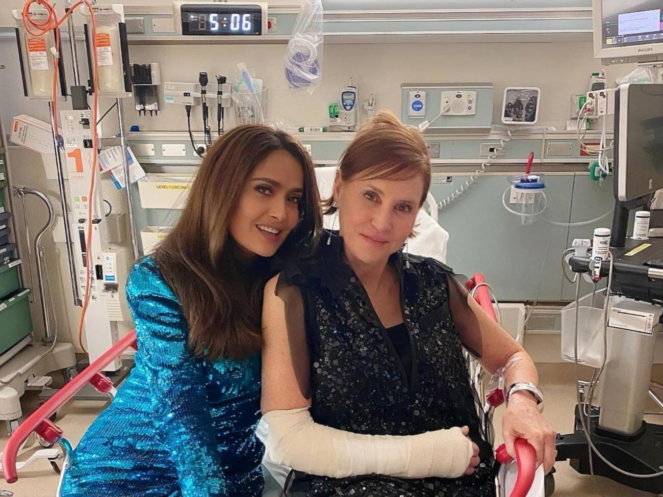 Сальма&nbsp;Гаєк відвезла свою менеджерку в госпіталь у вечірній сукні від Gucci