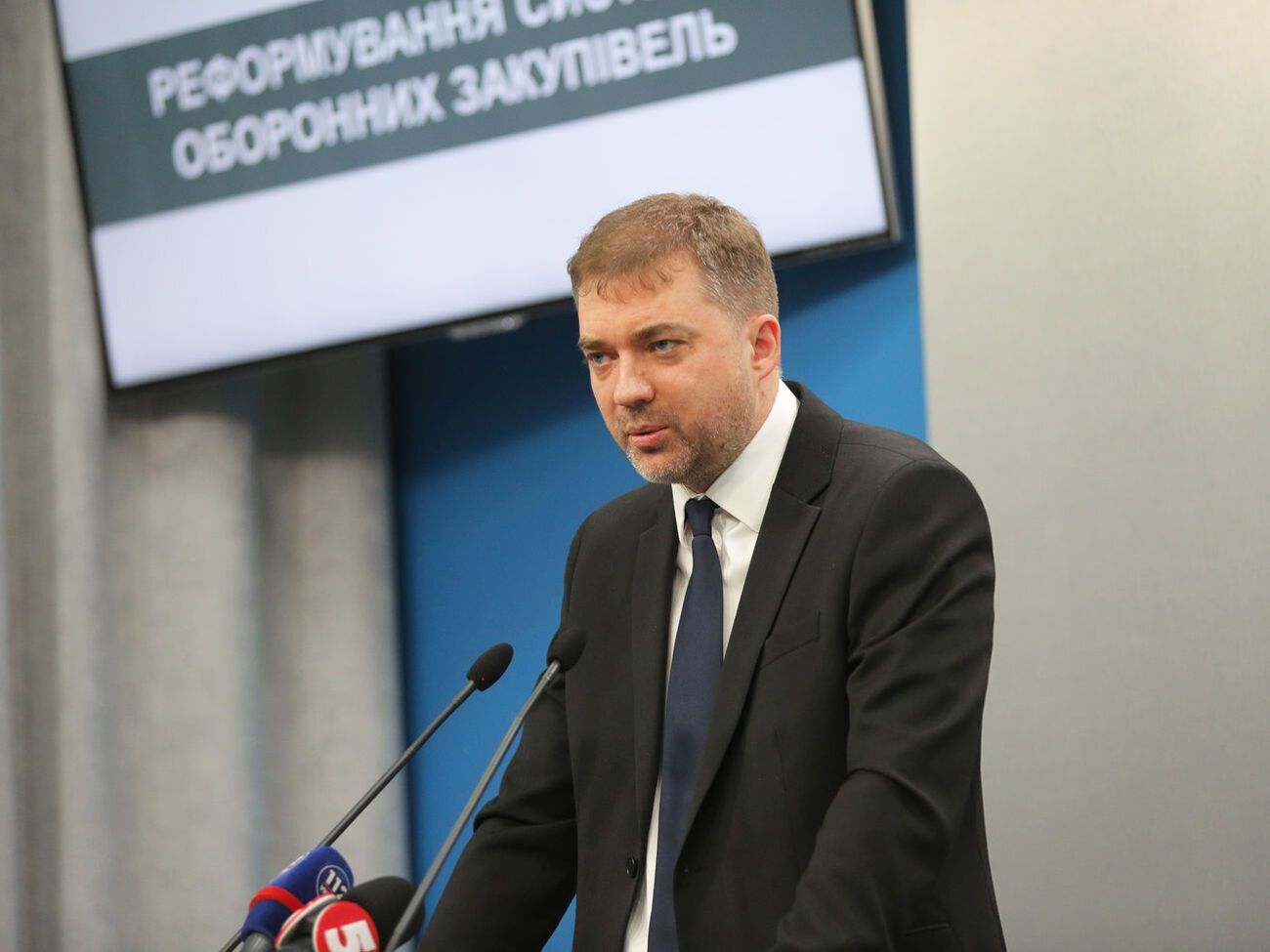 Загороднюк звернеться у правоохоронні органи щодо матеріалу про закупівлю бронетехніки