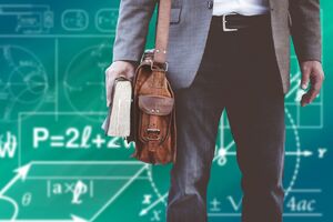 На зарплаты учителям дополнительно выделили 2,2 млрд грн