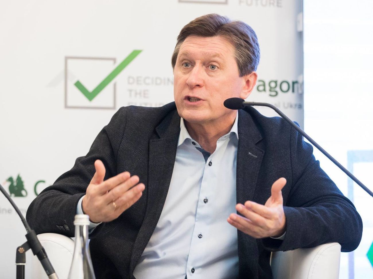 Фесенко: Єрмак &ndash; людина радше прозахідної культури. Йому цікавіше їздити на перемовини на Захід, ніж із росіянами вирішувати питання