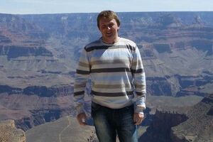Батьку, як і будь-якому диктатору, дуже потрібна Олімпіада. А нам вона навіщо? Тягнути його за вуса в Європу?