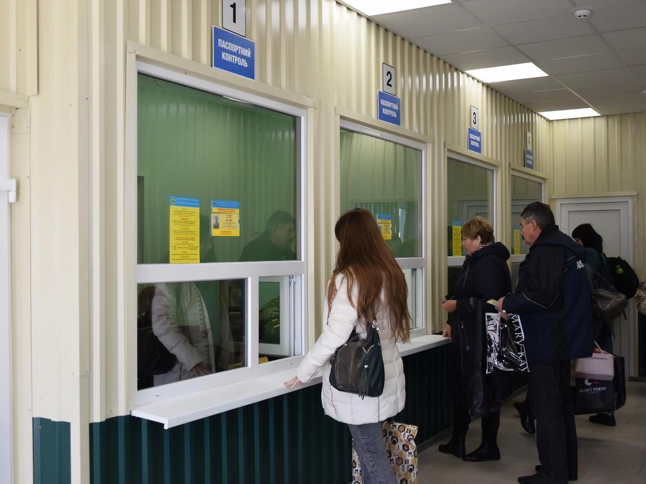 В 2019 году через админграницу с Крымом не пропустили 1300 граждан